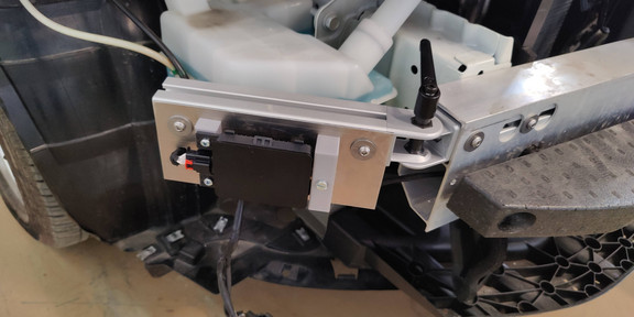 Sensoren hinter der Stoßstange des Nissan Leaf